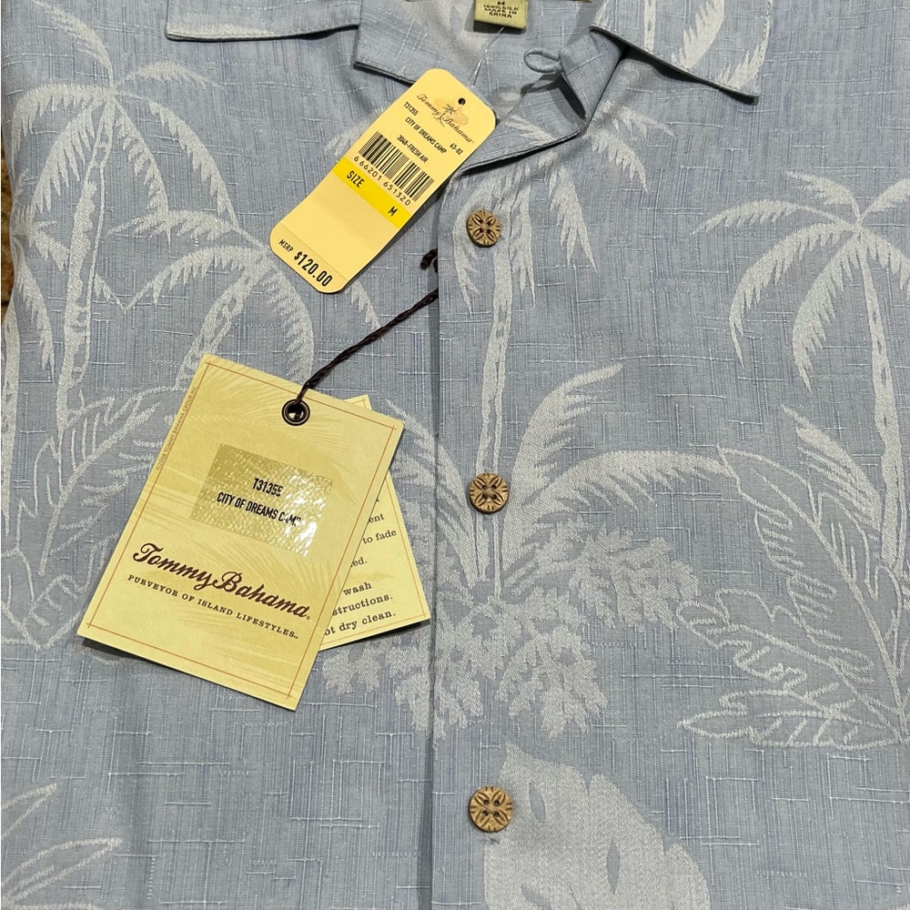 Tommy Bahama Short Sleeve M Blue Shirt. City of Dreams Camp.Perfect Father’s Day
